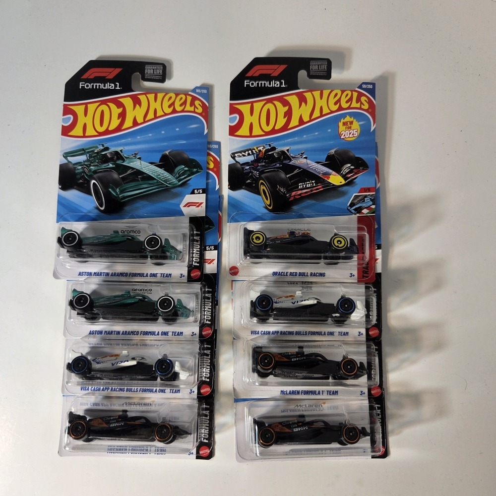 Hot Wheels Formula 1 Aston Martin/ Vise / McLaren/ Red Bull 8‎ Cars